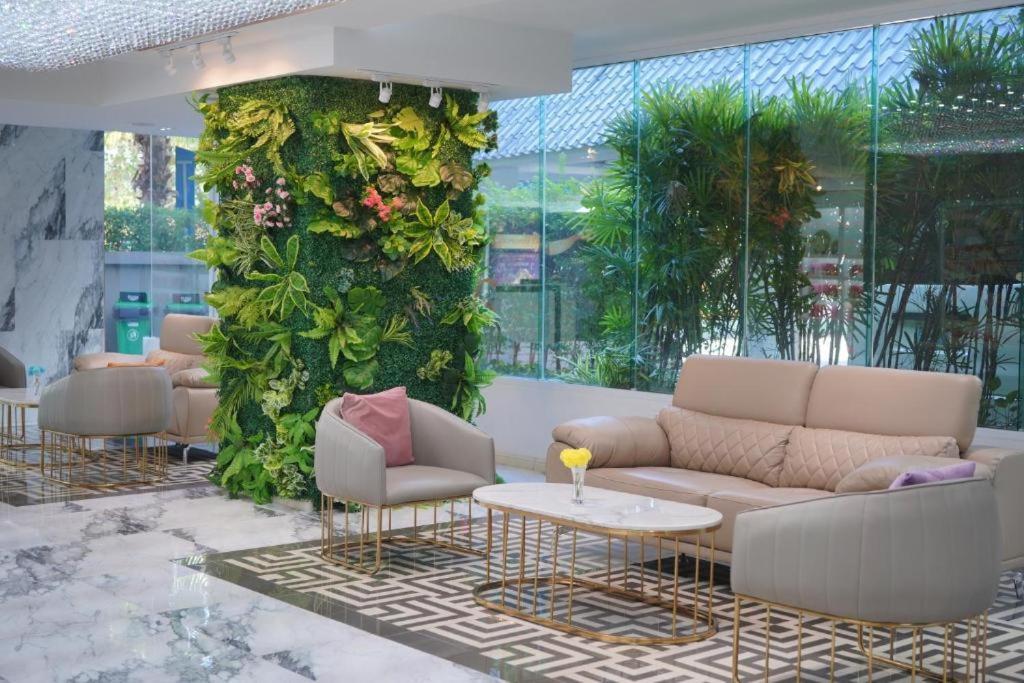 Deco Pattaya Hotel North パッタヤー エクステリア 写真