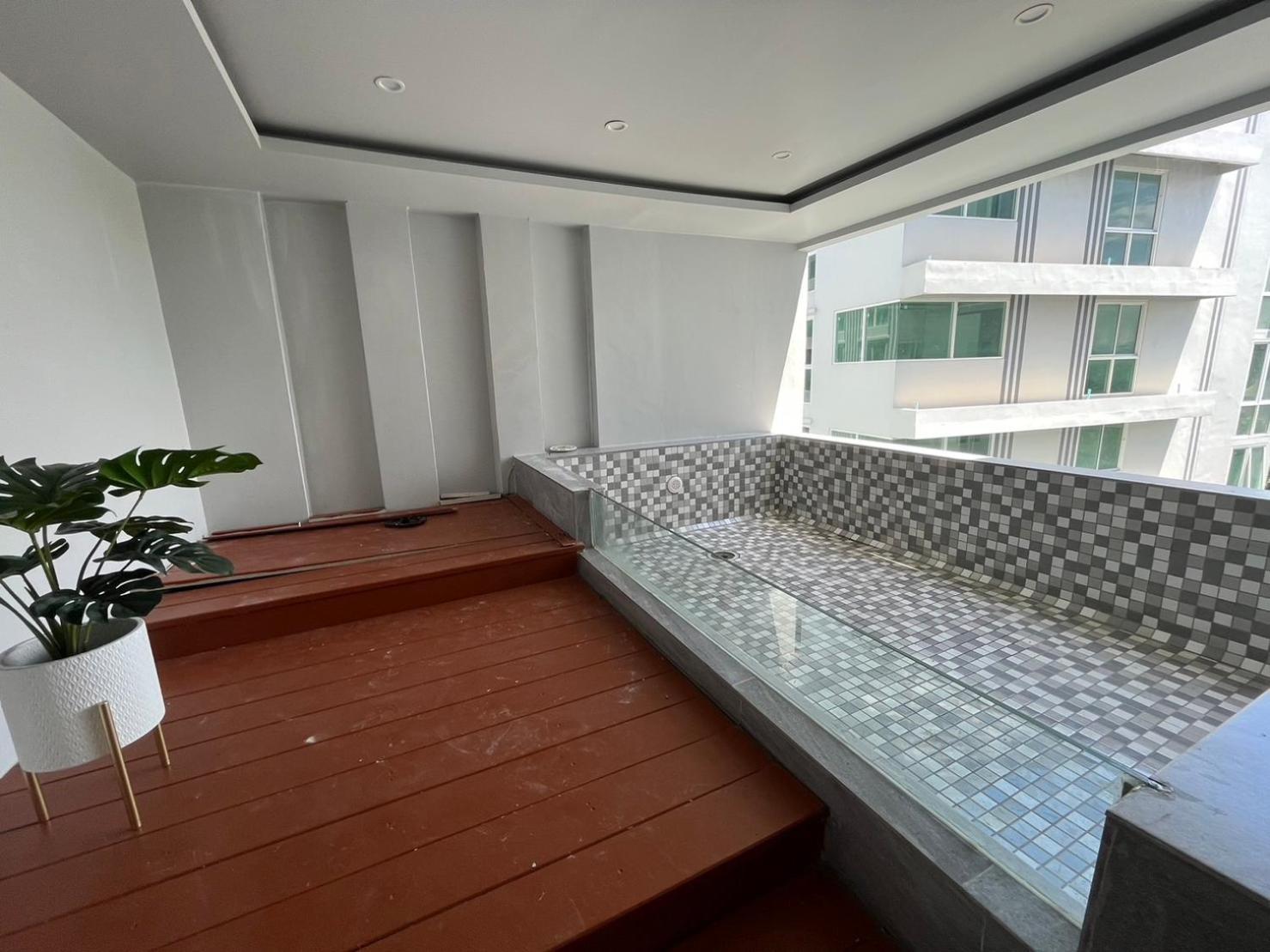 Deco Pattaya Hotel North パッタヤー エクステリア 写真