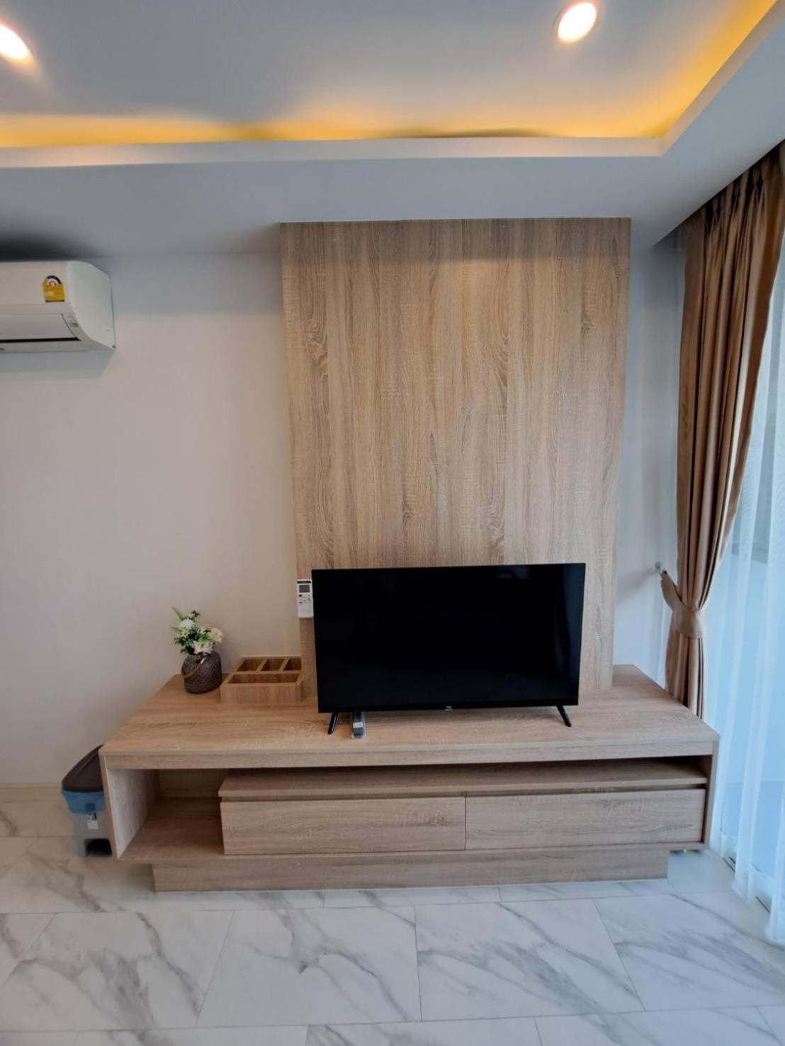 Deco Pattaya Hotel North パッタヤー エクステリア 写真