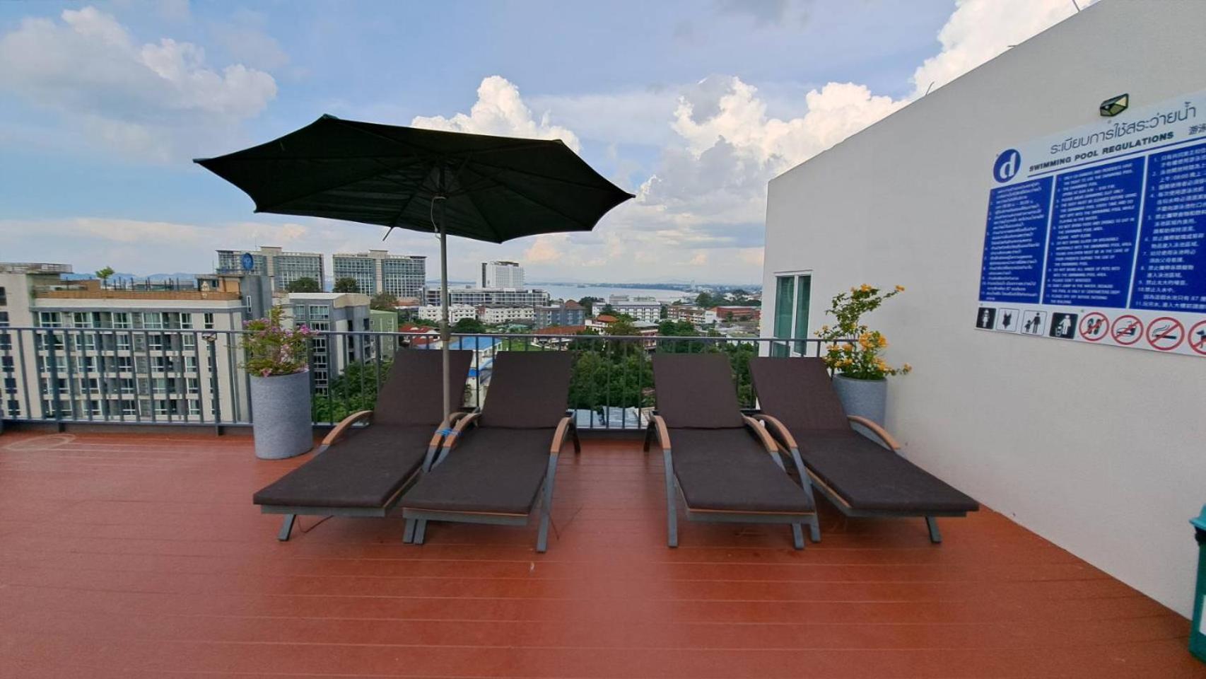 Deco Pattaya Hotel North パッタヤー エクステリア 写真